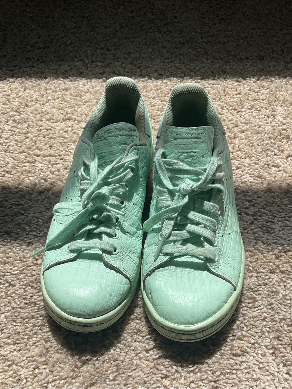 Women’s Mint Green Adidas x Stan Smith Low-Top Sneakers
